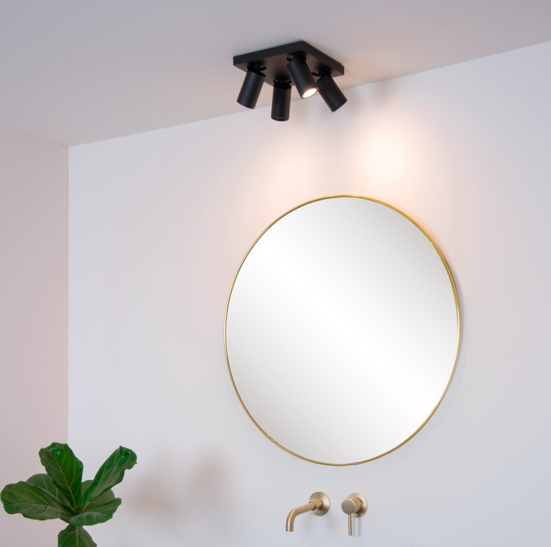 Nowoczesny czarny plafon łazienkowy Taylor 4 z klasą szczelności IP44