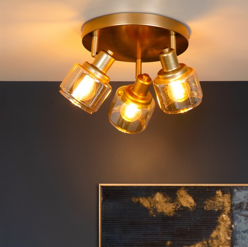 Plafon Bjorn 3 w klasycznym stylu ze złotymi szklanymi kloszami