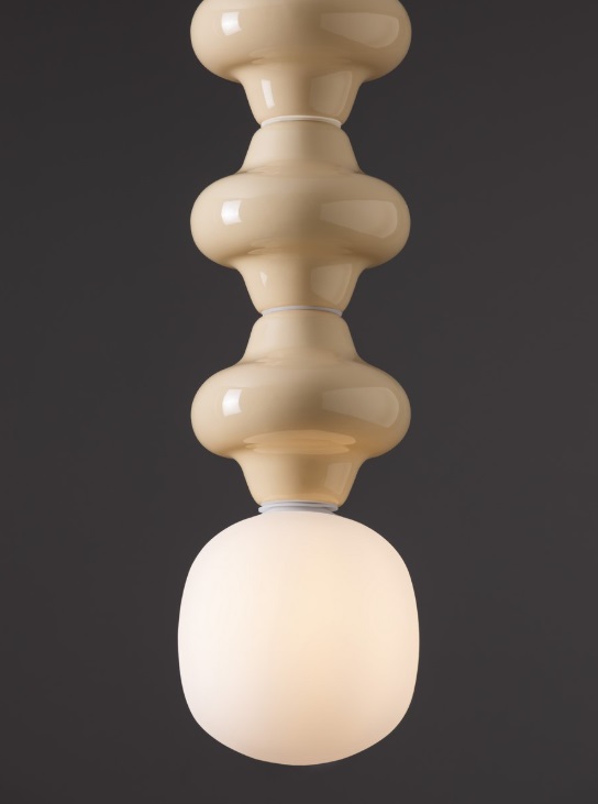 Lampa wisząca Colorella 3 w kremowym odcieniu z beżowej ceramiki