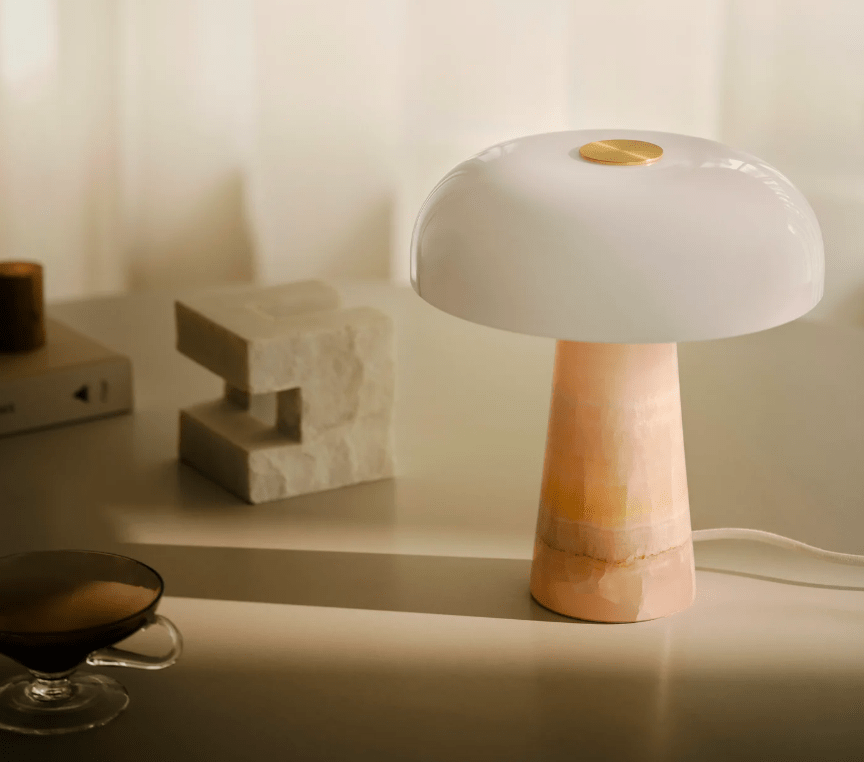 Mini lampka nocna Glossy z różowego marmuru – DFTP