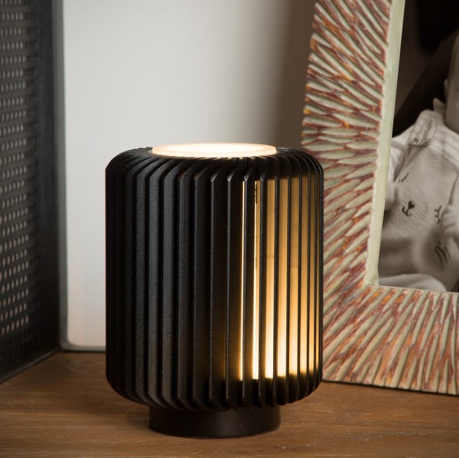 Kompaktowa czarna lampka nocna Turbin z aluminium