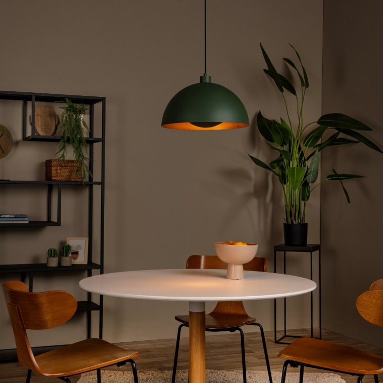 Zielona lampa wisząca Siemon w nowoczesnym stylu z efektem światła odbitego