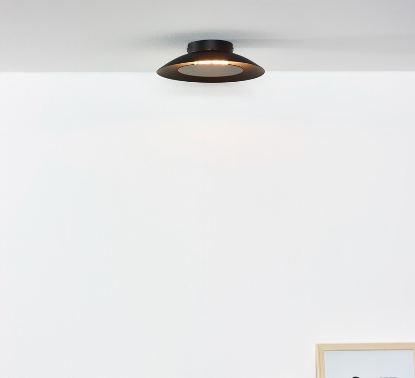 Ozdobna lampa sufitowa LED Foskal 22 w kolorze czarnym z płaskim designem