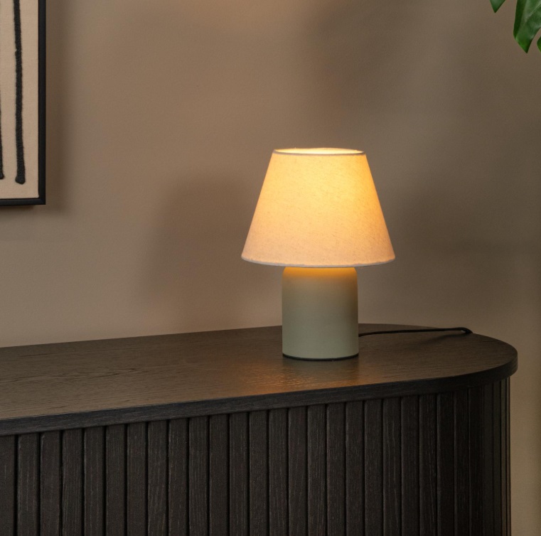 Lampka nocna Macia w kolorze oliwkowym z lnianym kloszem