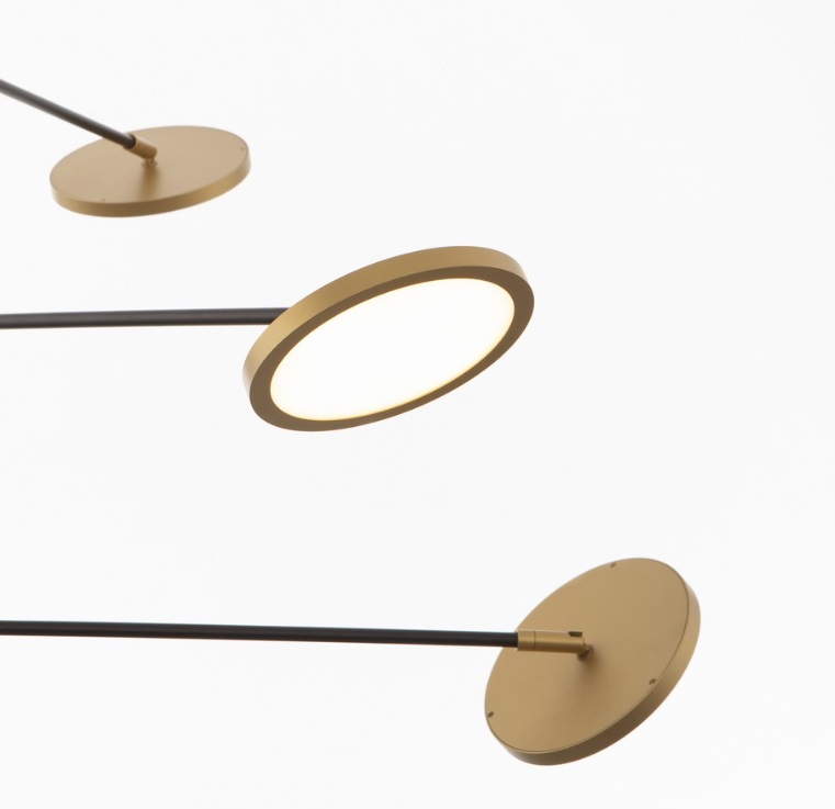 Nowoczesny żyrandol LED Vialto 51W do salonu w eleganckim stylu