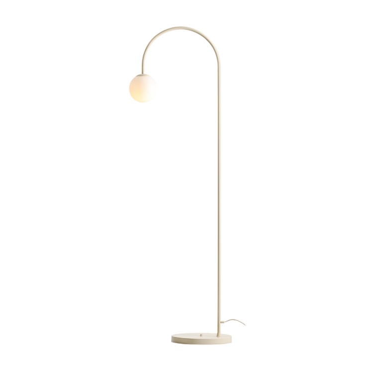 Stylowa lampa podłogowa Una w kremowym kolorze z kulistym kloszem na wygiętym ramieniu