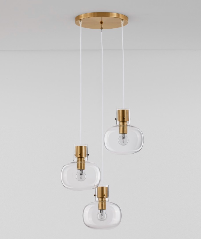 Żyrandol wiszący Mellu 3 w złotym kolorze z przezroczystymi kloszami do salonu