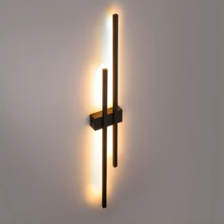 Podwójny kinkiet Flash 2 w kolorze czarnym z pośrednim światłem