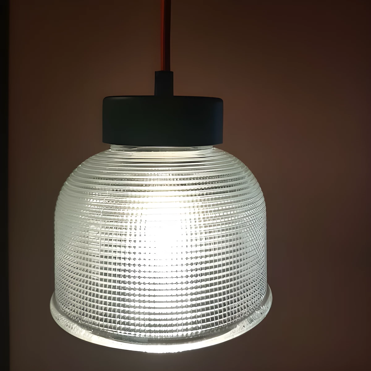 Lampa wisząca ze szkła ryflowanego Liverpool