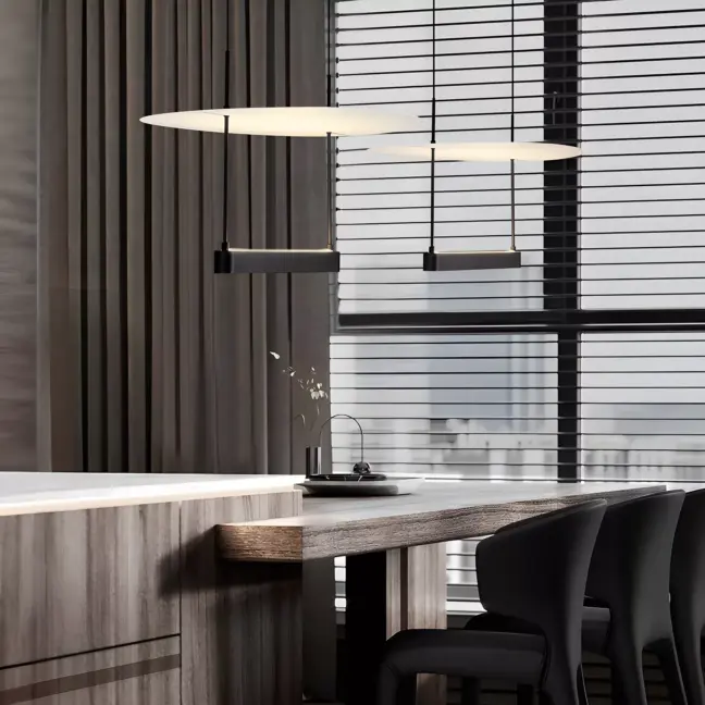 Lampa wisząca Sfumato 45 z odbitym światłem – nowoczesne oświetlenie nad stół