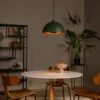 Zielona lampa wisząca Siemon w nowoczesnym stylu z efektem światła odbitego
