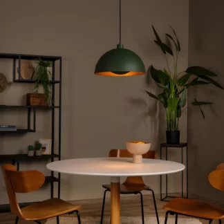 Zielona lampa wisząca Siemon w nowoczesnym stylu z efektem światła odbitego