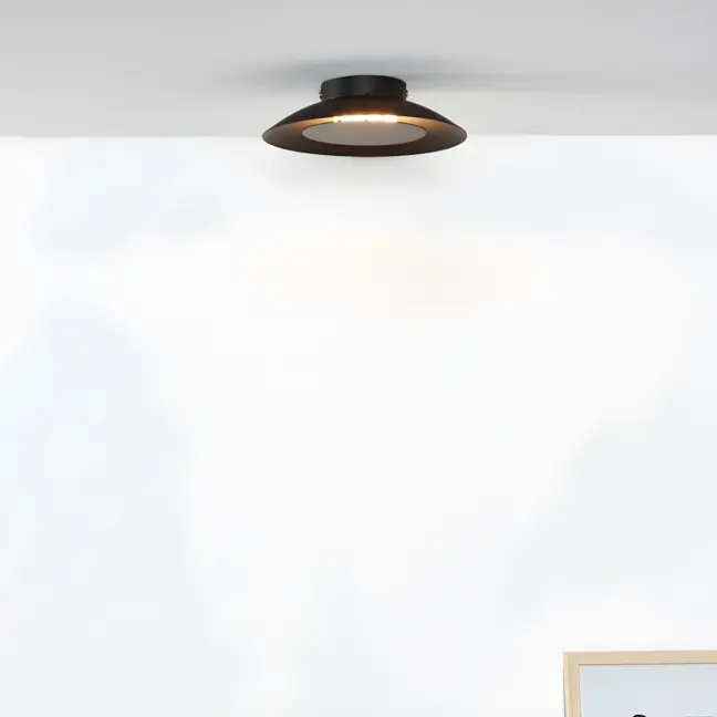 Ozdobna lampa sufitowa LED Foskal 22 w kolorze czarnym z płaskim designem