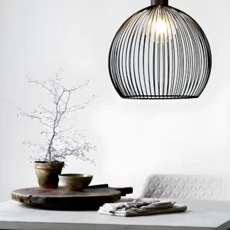 Designerska lampa wisząca nad stół w salonie Aver 40