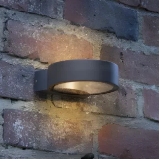 Kinkiet Reon na zewnątrz domu - IP65