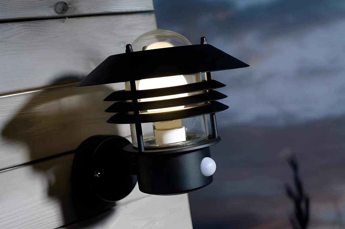 Kinkiet Vejers - kolor Czarny - 25101003