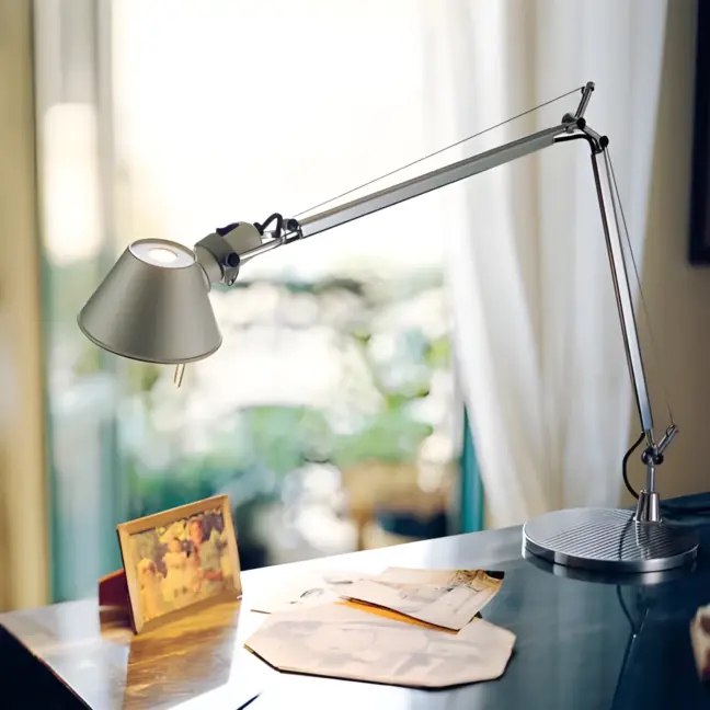 Lampa biurkowa Tolomeo Micro Tavolo do odrabiania lekcji