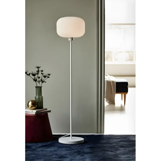 Lampa podłogowa Milford do salonu