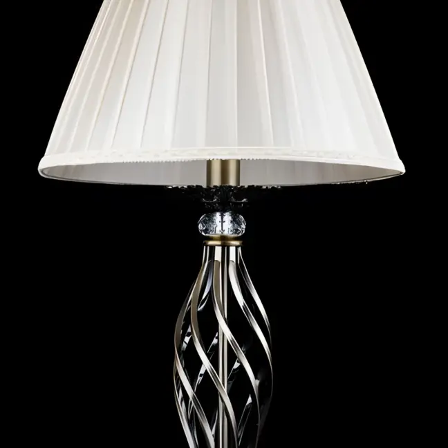 Srebrna lampa stołowa Grace do sypialni - Maytoni
