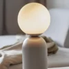 Lampa stołowa Notti na stolik kawowy w salonie