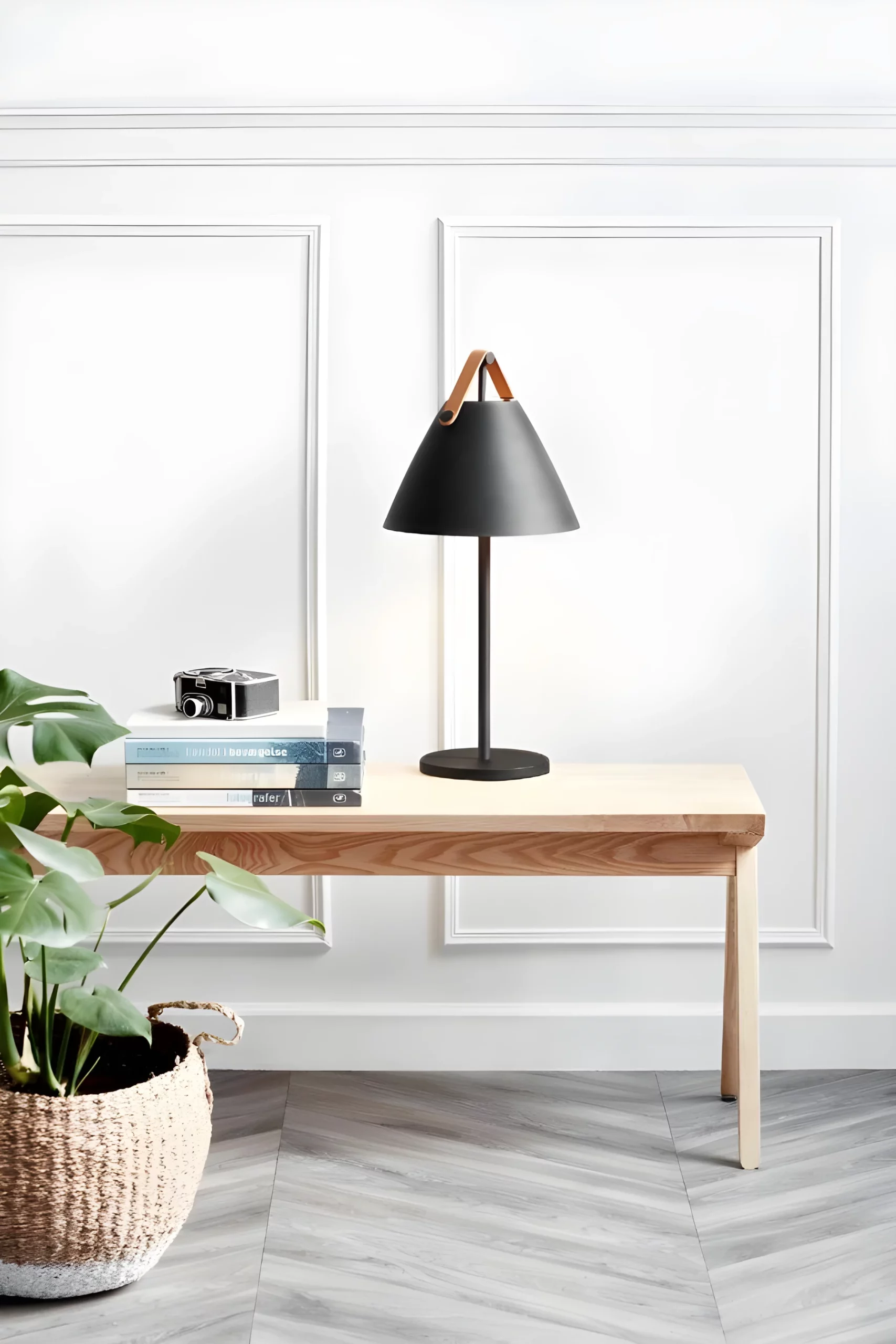 Lampa stołowa Strap - kolor Czarny - 46205003