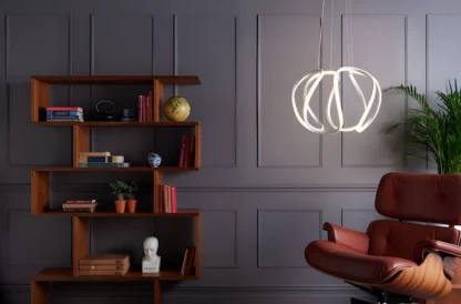 Lampa wisząca Alonsa nad kuchenną wyspę