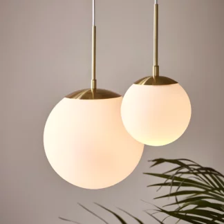 Lampa wisząca Grant 25 nad komodę w sypialni