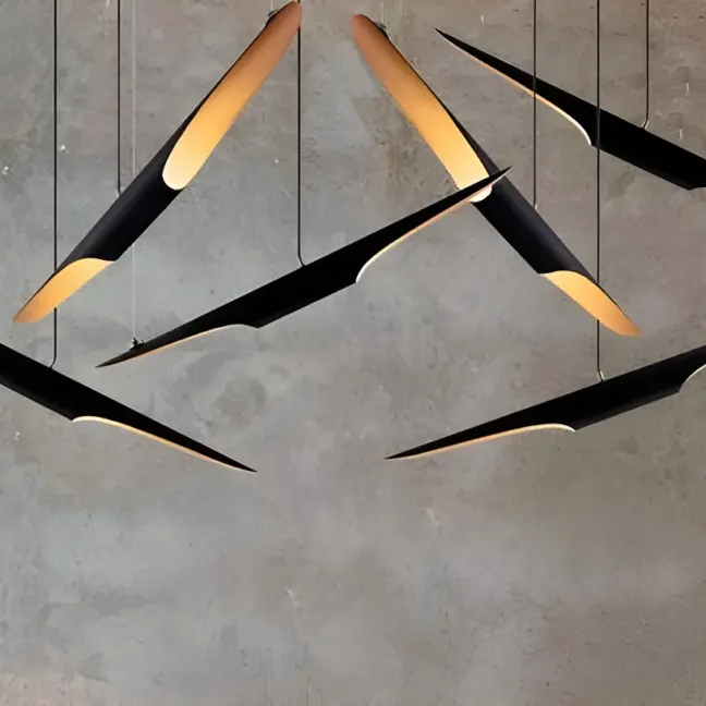 Czarna lampa wisząca podłużna Black Tube - złote wnętrze do salonu