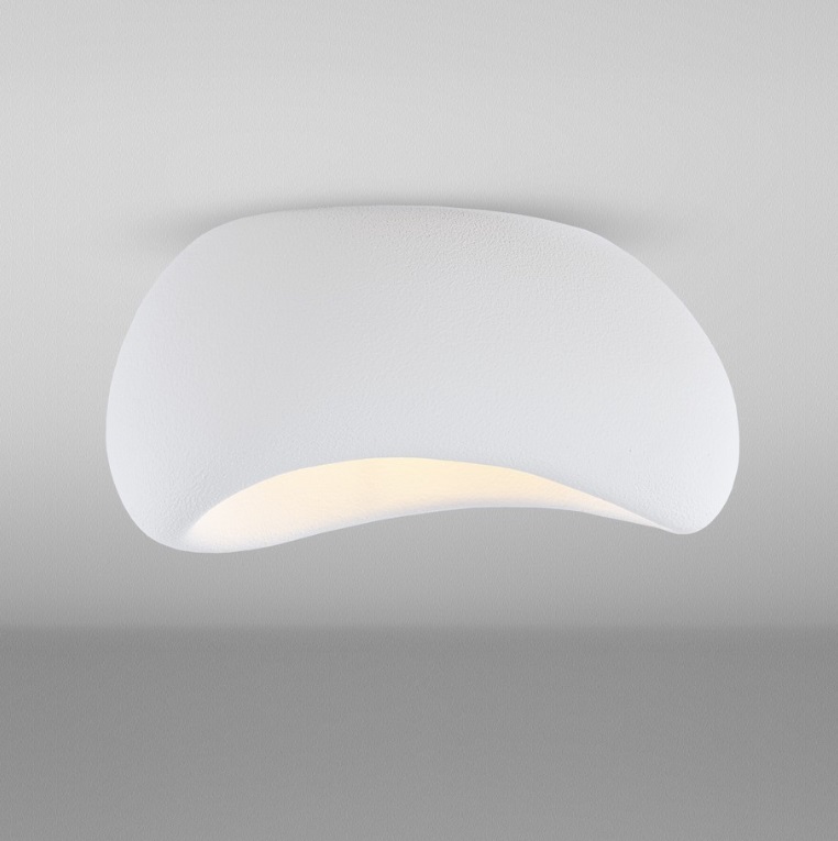 Plafon Cluora 60 w kolorze białym z chropowatym wykończeniem do salonu