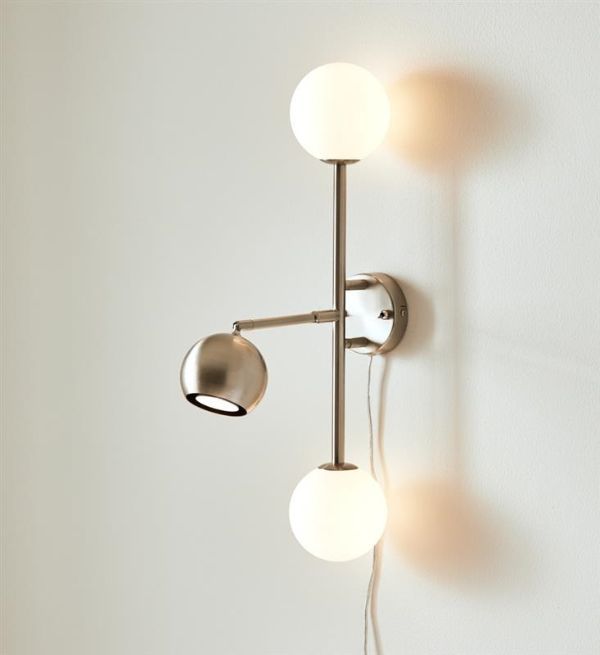 Promocja – srebrny kinkiet Beside z trzema kloszami