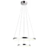 Lampa wisząca z dwoma chromowanymi obręczami LED zawieszonymi na linkach z okrągłą rozetą sufitową.