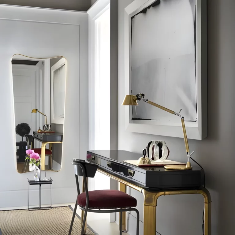 Złota lampa biurkowa Tolomeo Micro Tavolo - do sypialni dla dziecka