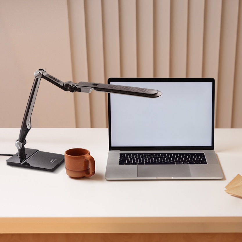 Lampka biurkowa LED Mica czarna z regulacją barwy światła