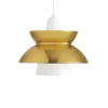 Stylowa lampa wisząca Doo-Wop od Louis Poulsen w białym kolorze z mosiężnymi akcentami