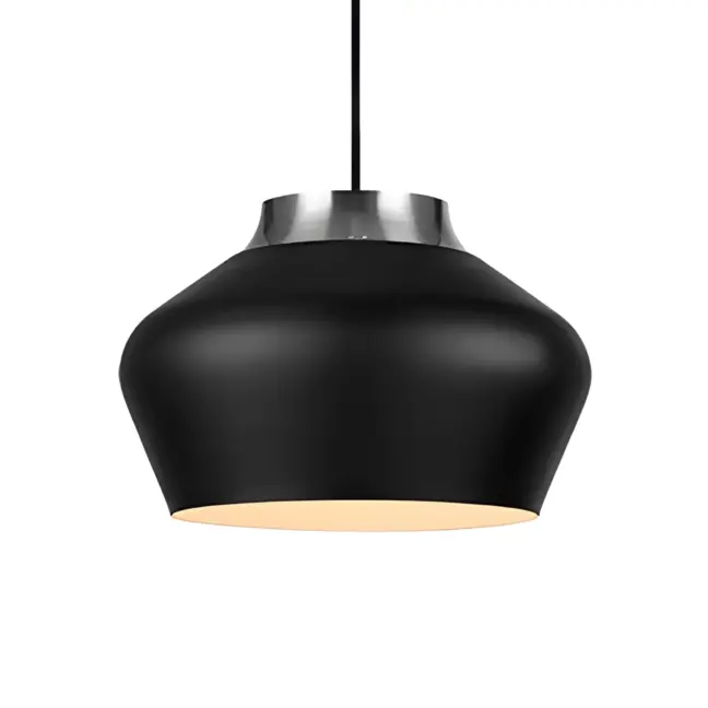Wisząca lampa Kom z metalowym, czarnym kloszem