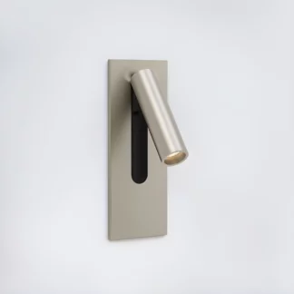 Srebrny kinkiet Fuse 3 LED idealny do czytania