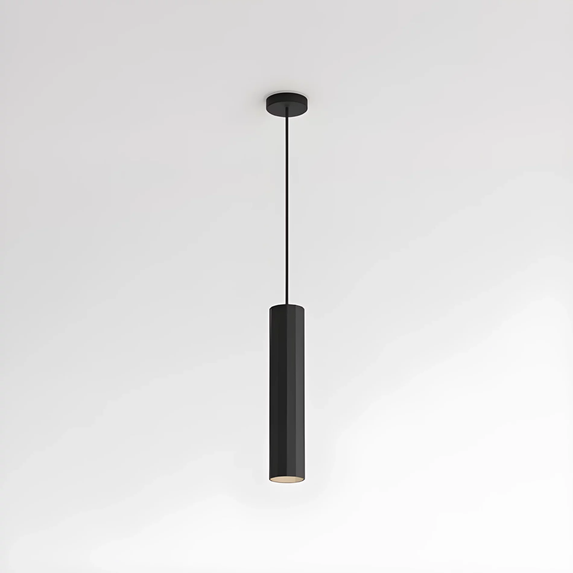 Wisząca lampa Hashira w kształcie metalowej tuby w kolorze czarnym