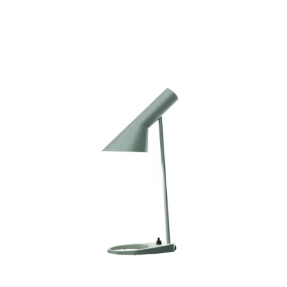 AJ Mini jasnozielona lampa stołowa od Louis Poulsen