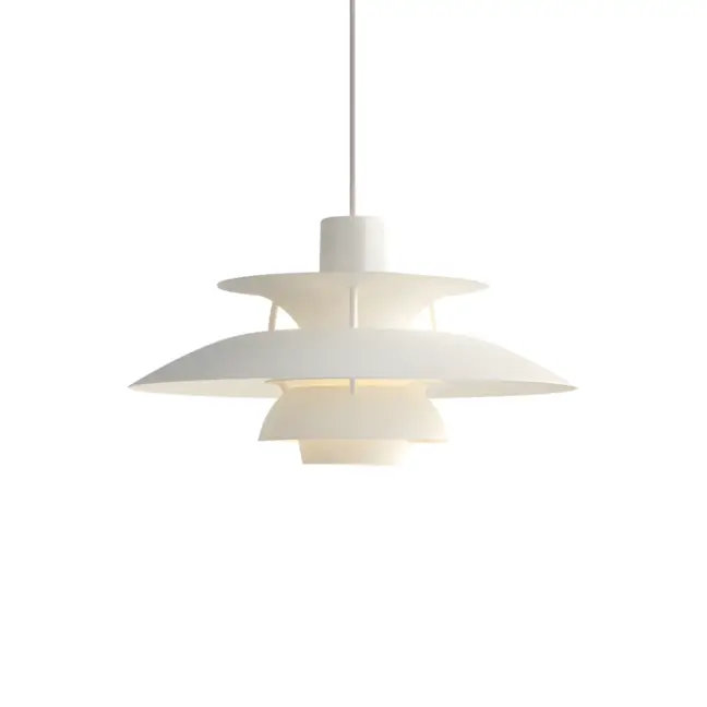 Elegancka wisząca lampa PH 5 Mini od Louis Poulsen z białym kloszem