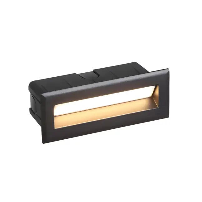 Czarna oprawa schodowa Bay M LED