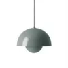 Wisząca lampa Flowerpot VP2 w kolorze Stone Blue o średnicy 50 cm