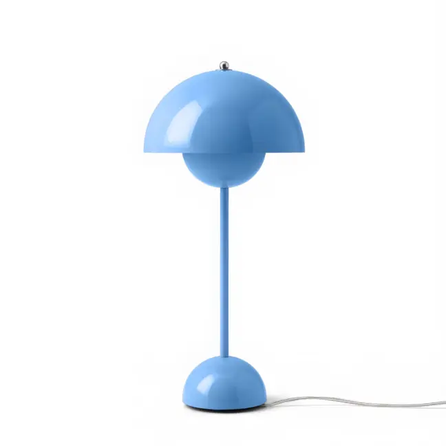 Stylowa lampa stołowa Flowerpot VP3 w odcieniu Swim Blue
