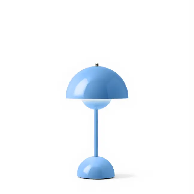 Stołowa lampa Flowerpot VP9 w kolorze Swim Blue z zasilaniem USB