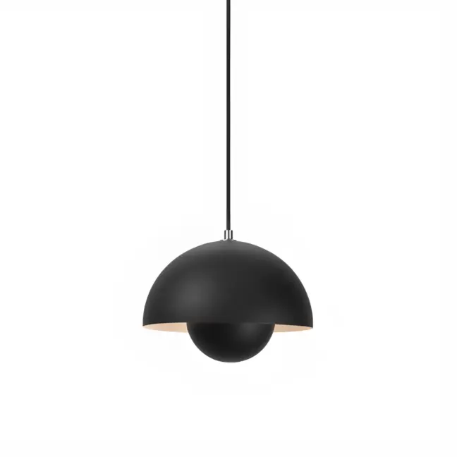 Mała, wisząca lampa Flowerpot VP1 o średnicy 23 cm w matowym czarnym kolorze