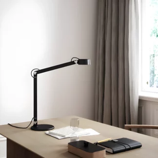 Czarna lampa stołowa lub kinkiet Nobu z LED od DFTP