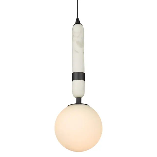 Wisząca lampa La Spezia z marmurowym wykończeniem i czarnymi detalami