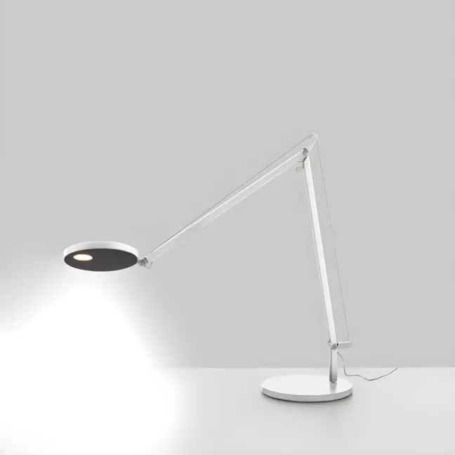 Nowoczesna, regulowana lampa biurkowa Demetra Tavolo ze ściemniaczem