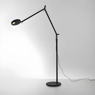 Regulowana lampa podłogowa LED Demetra w kolorze czarnym
