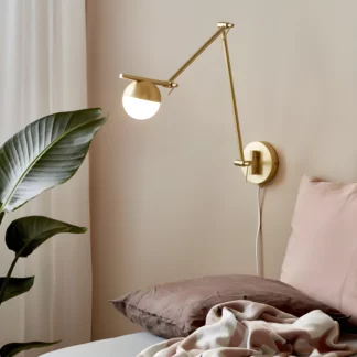 Kinkiet Contina z regulowanym ramieniem