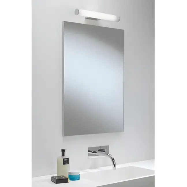 Kinkiet Dio LED nad lustro w łazience